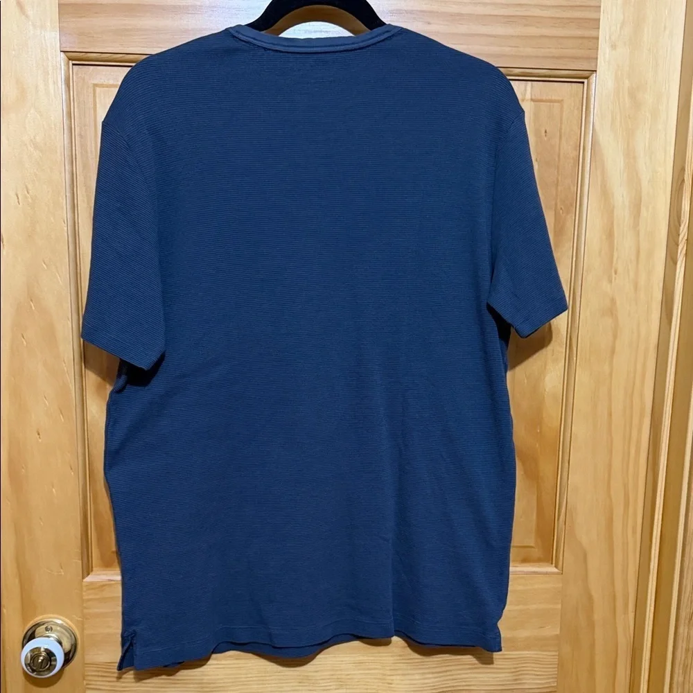 Banana Republic Luxe Touch Performance Short Sleeve T Shirt Gray & Black Stripe